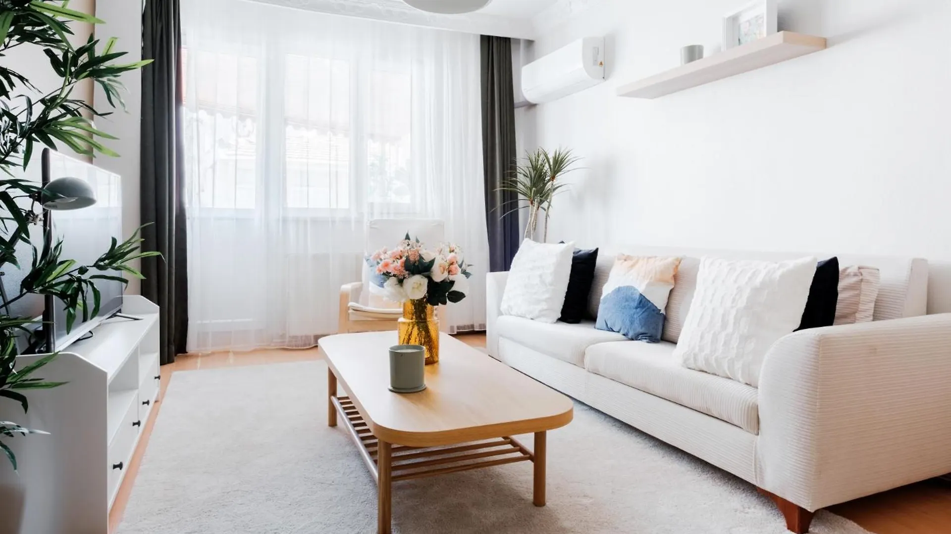 伊斯坦布尔Flat W Balcony Near Taksim Square In Istiklal公寓