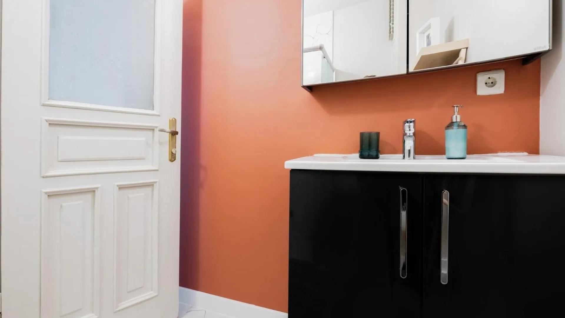 Flat W Balcony Near Taksim Square In Istiklal Apartment Istanbul