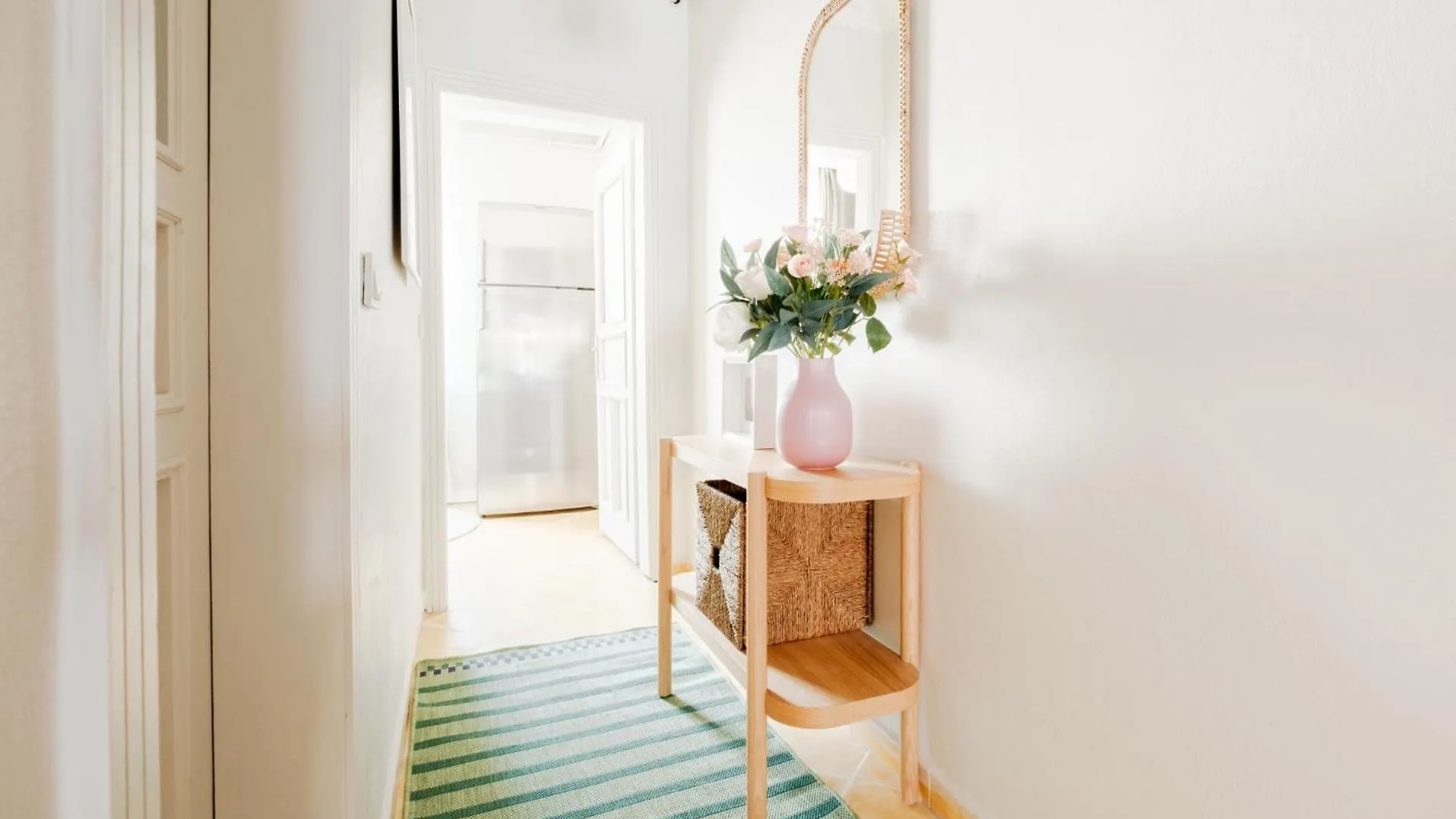 Flat W Balcony Near Taksim Square In Istiklal Apartment Istanbul